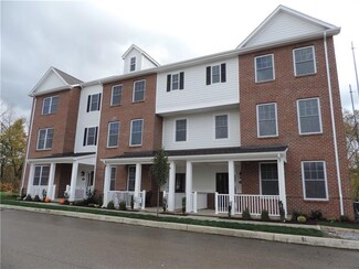 17 Greenwood St, Oakmont, PA 15139