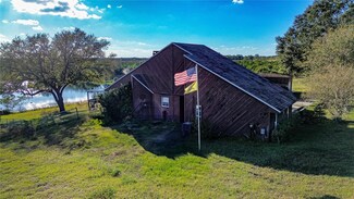 703 Lake Ada Blvd, Dundee, FL 33838