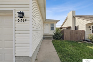 2213 SW 19th St, Lincoln, NE 68522