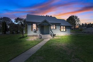 804 Lincoln St, Cheney, WA 99004