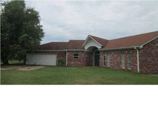 173 Hidden Lake Rd, Flora, MS 39071