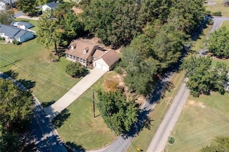 702 Calloway Dr, Rockmart, GA 30153