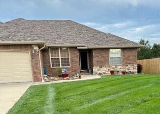 260 N Ladera Dr, Republic, MO 65738
