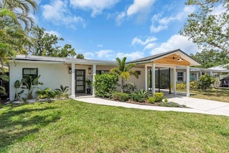 2235 Arlington St, Sarasota, FL 34239