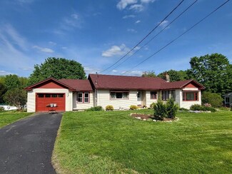 43 Webb Ave, Wilton, ME 04294