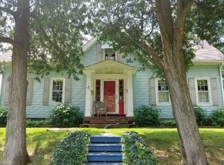 10923 North St, Garrettsville, OH 44231