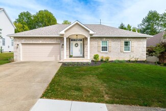 933 S Fenbrook Ct, Bloomington, IN 47401