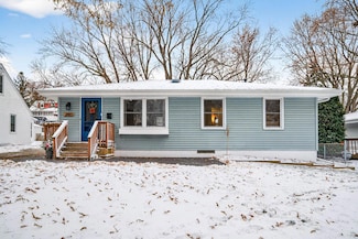 2013 Gettysburg Ave N, Golden Valley, MN 55427