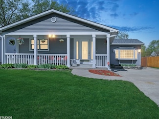 1713 Meadow Ln, McHenry, IL 60050
