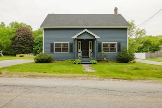 9 Mount Hope St, North Attleboro, MA 02760