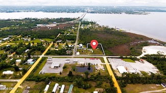 1542 Mckenzie Rd, Southport, FL 32409