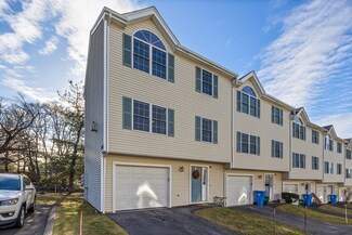 995 Trapelo Rd Unit 5, Waltham, MA 02452