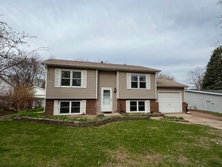 4542 Cromwell Ct, Loves Park, IL 61111