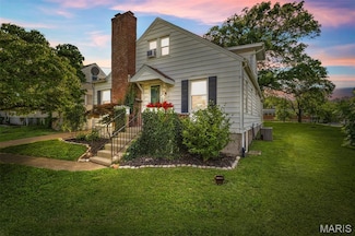 302 Donnelly St, de Soto, MO 63020