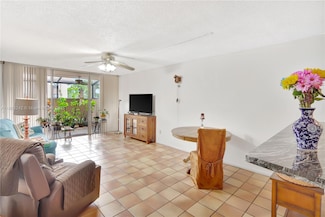 10525 SW 112th Ave Unit 117, Miami, FL 33176