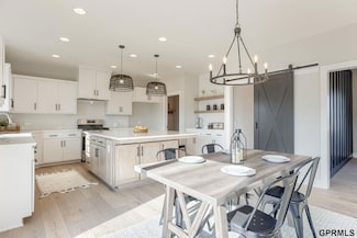 20903 Hartman Ave, Elkhorn, NE 68022