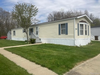 515 E Pond View Dr, Morrice, MI 48857