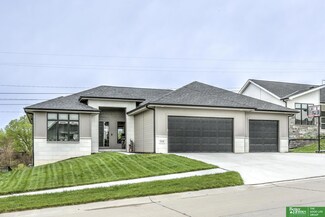 2514 N 186th St, Elkhorn, NE 68022