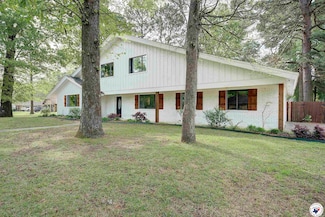3009 Crestridge Dr, Texarkana, TX 75503
