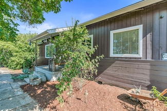 219 Berrydale Ave, Medford, OR 97501