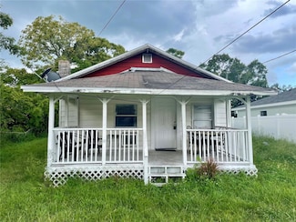 512 Bennett St, Auburndale, FL 33823