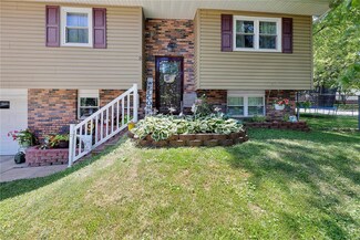 8 Ava Ct, Farmington, MO 63640