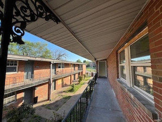 8440 N Broadway, Saint Louis, MO 63147