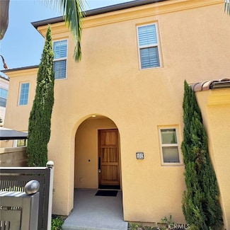 102 Holly Springs, Irvine, CA 92618