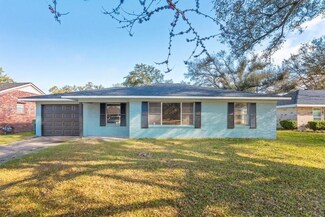2503 Oak Cliff St, Lake Charles, LA 70607