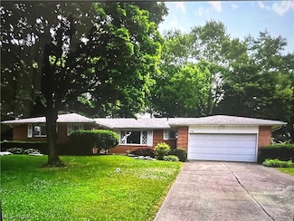 750 Old Wagon Ln NE, Warren, OH 44484