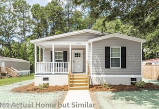 6823 Lewis Dr SE, Winnabow, NC 28479