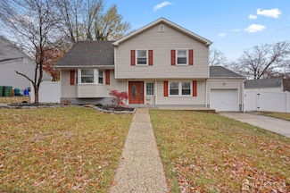 13 Smalley Rd, Edison, NJ 08817