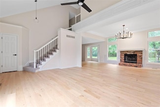 1051 E 121st St, Olathe, KS 66061