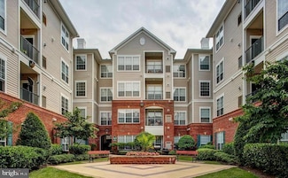 4850 Eisenhower Ave Unit 319, Alexandria, VA 22304