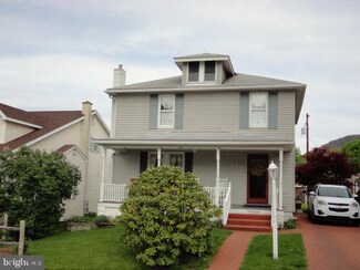 217 3rd Ave, Burnham, PA 17009