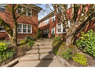 701 NE 28th Ave Unit 35, Portland, OR 97232