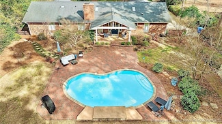 1906 Partridge Dr, Fayetteville, NC 28304