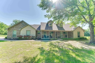 1985 Us Highway 271 S, Bogata, TX 75417