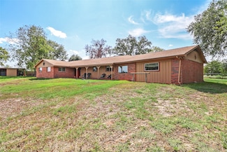 21 Scott Rd, Huntsville, TX 77320