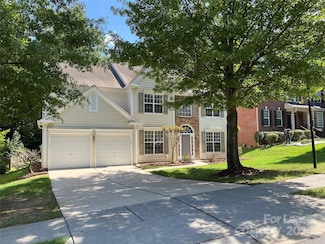 9901 Hazelview Dr, Charlotte, NC 28277