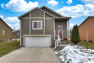 16055 Browne St, Omaha, NE 68116