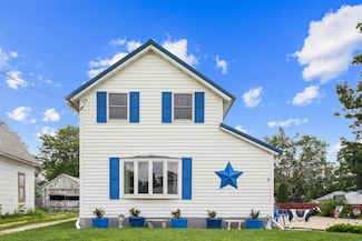 555 6th St, Jesup, IA 50648