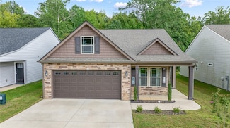 487 Timberwood Dr, Woodruff, SC 29388