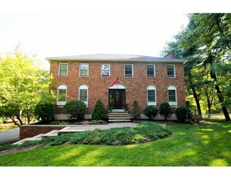 10 Belle Isle Way, Andover, MA 01810