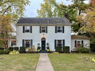 71 Park Lane Dr, Galesburg, IL 61401