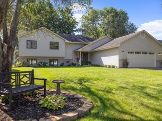 16187 Logarto Ln, Lakeville, MN 55044