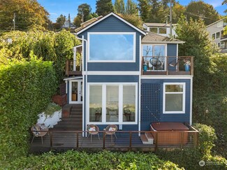 2325 Hobart Ave SW, Seattle, WA 98116