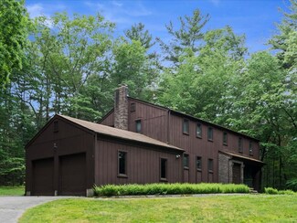 1300 Waterford Dr, East Greenwich, RI 02818