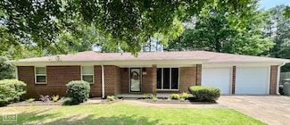 104 N Hunter Ln, Jonesboro, AR 72401