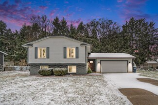 5045 Melmax St, Norton Shores, MI 49441